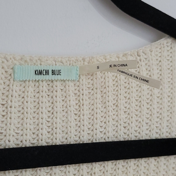 Oversize knit with lace bottom details - Picture 3 of 6